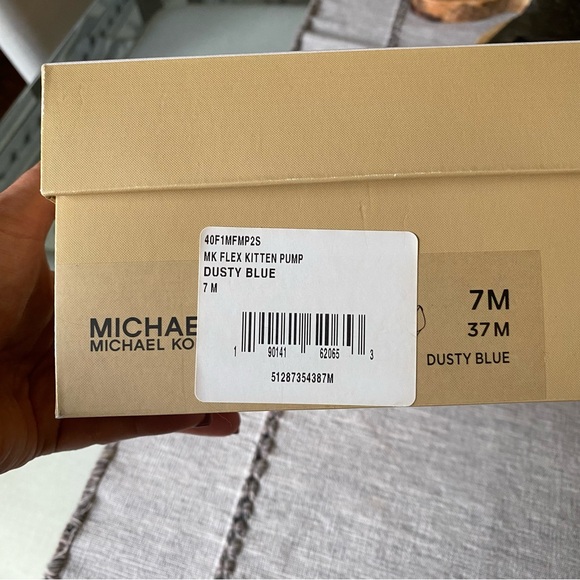 Michael by Michael Kors Flex Heel Pump in Dusty Blue, size 7. - Picture 7 of 7